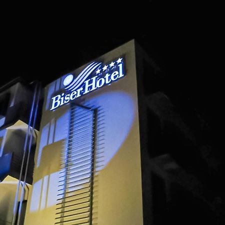 Biser Hotel Derventa Bagian luar foto