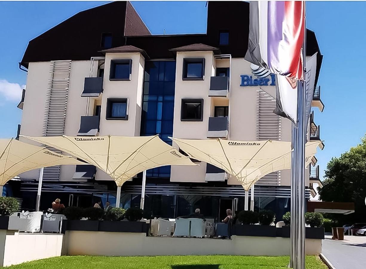 Biser Hotel Derventa Bagian luar foto
