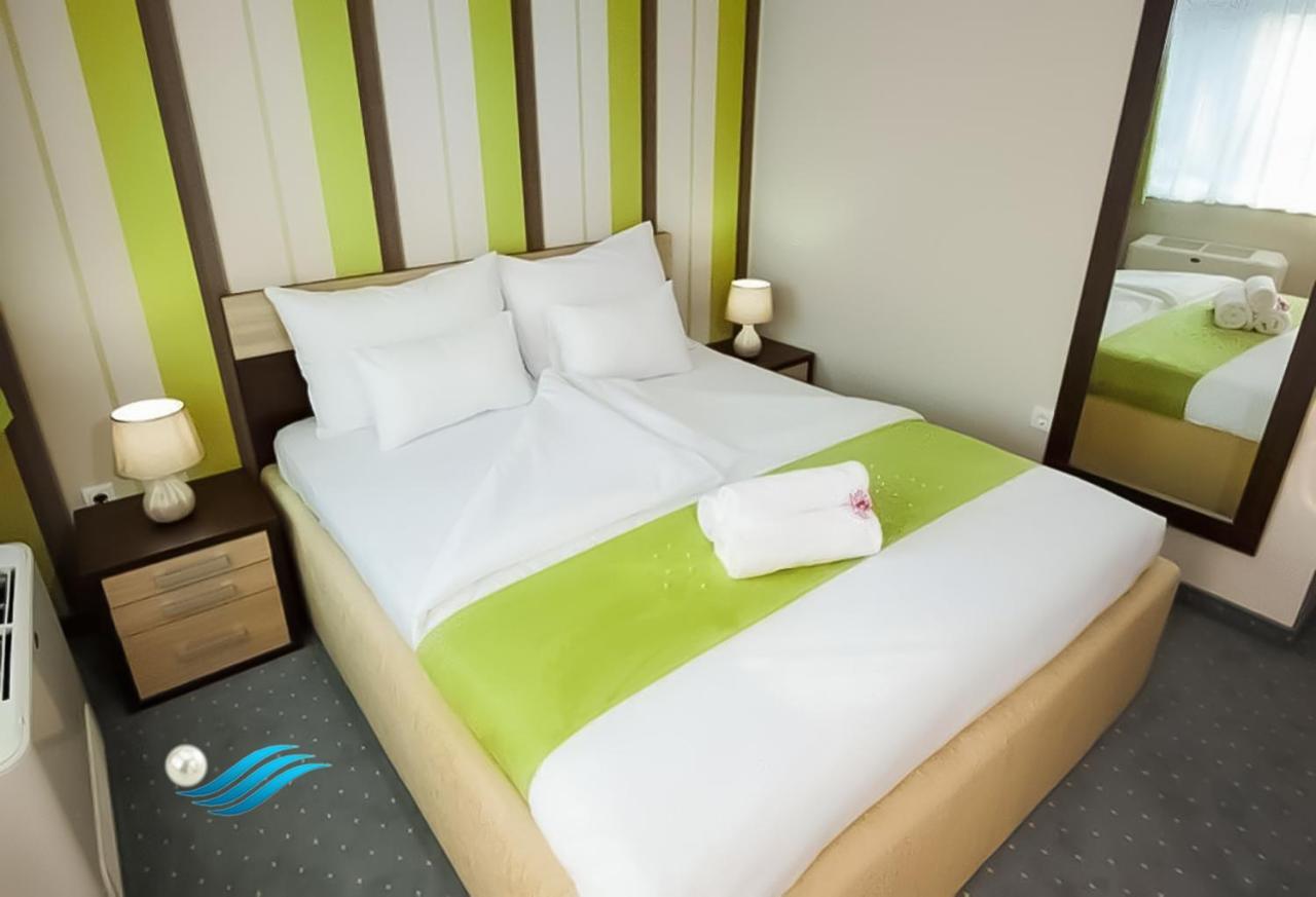 Biser Hotel Derventa Bagian luar foto