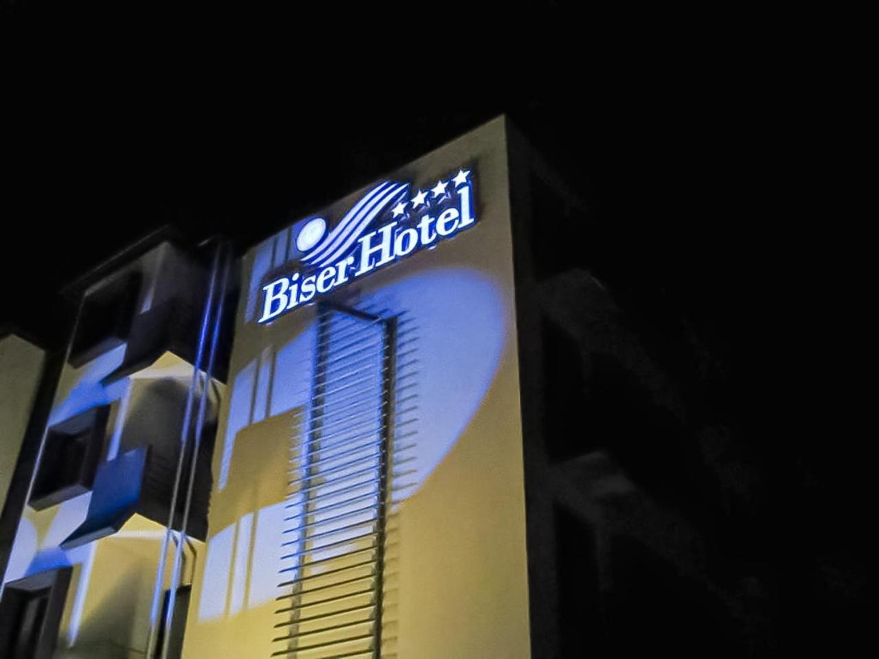 Biser Hotel Derventa Bagian luar foto
